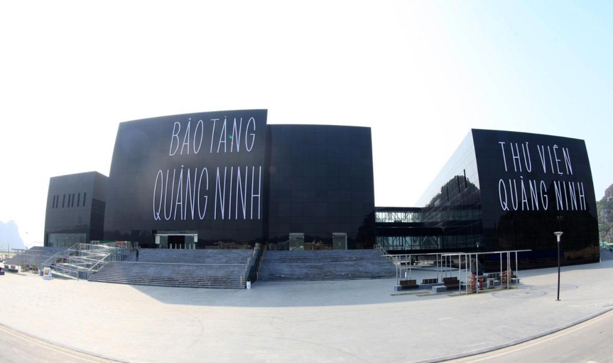 Ngoc Anh Hotel Ha Long Exteriör bild