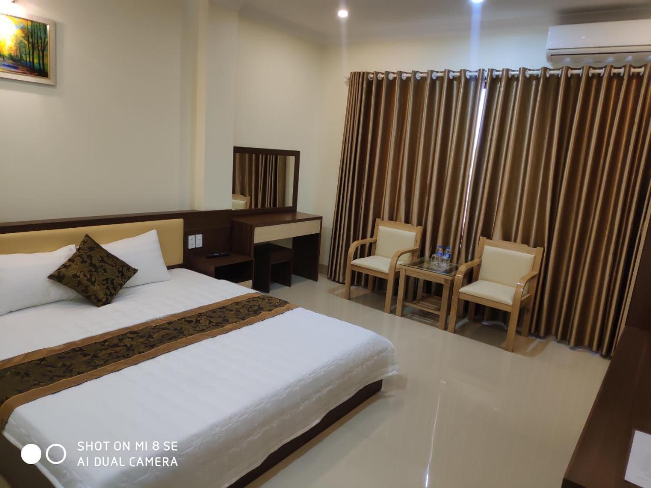 Ngoc Anh Hotel Ha Long Exteriör bild